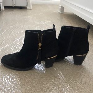 Black Steve madden booties